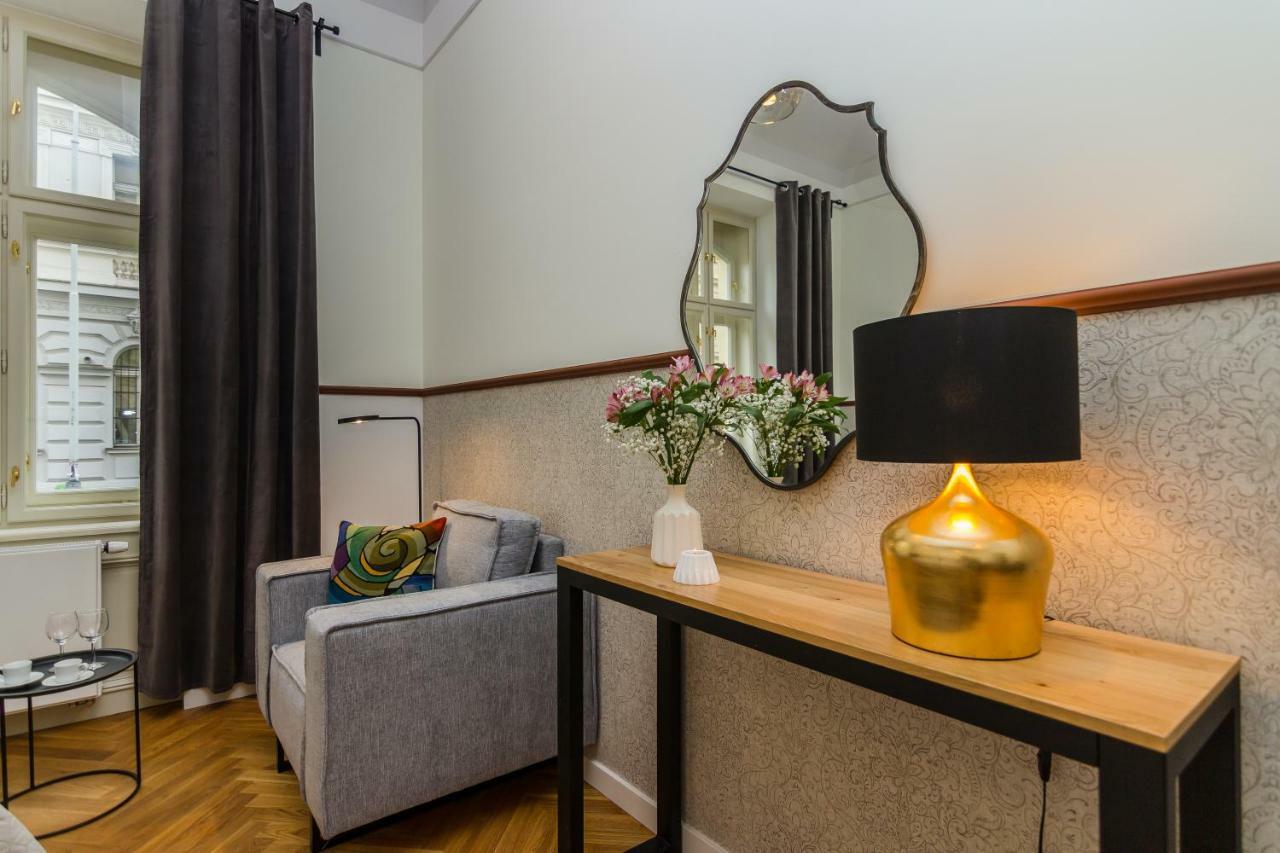 Prague Trendy Central Apartment By Michal&Friends Экстерьер фото